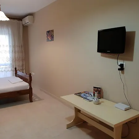 Apartment Orient